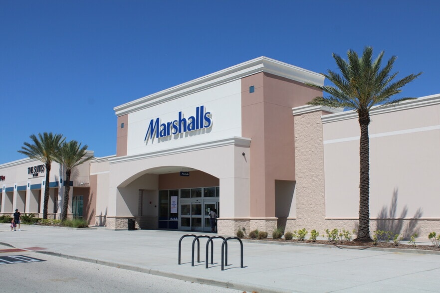 Primary Photo Of Goldenrod Rd @ Narcoossee Rd, Orlando Unknown For Lease