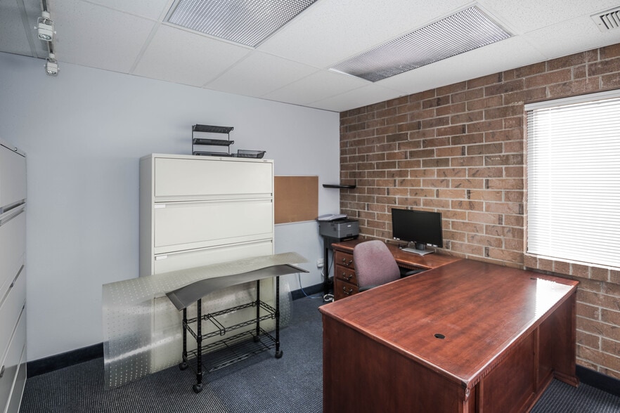 More Photos Of 6635 S Dayton St, Greenwood Village Office Residential For Sale