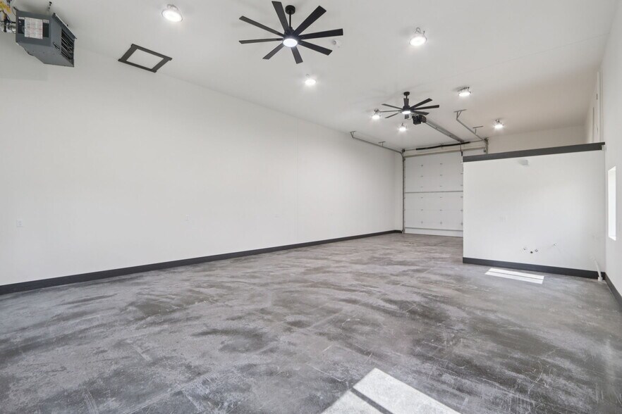 More Photos Of 407 Wengel dr, Reedsburg Light Manufacturing For Sale