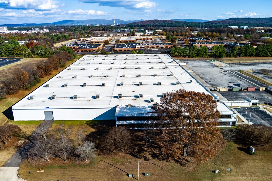 More Photos Of 300 Diamond Dr NW, Huntsville Warehouse For Lease