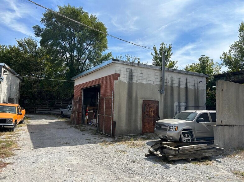 More Photos Of 7435 S Union Ave, Chicago Industrial For Sale