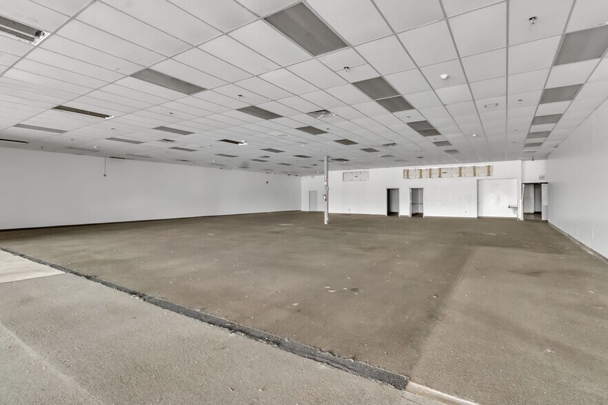 More Photos Of 2211 Niagara St, Buffalo Unknown For Lease