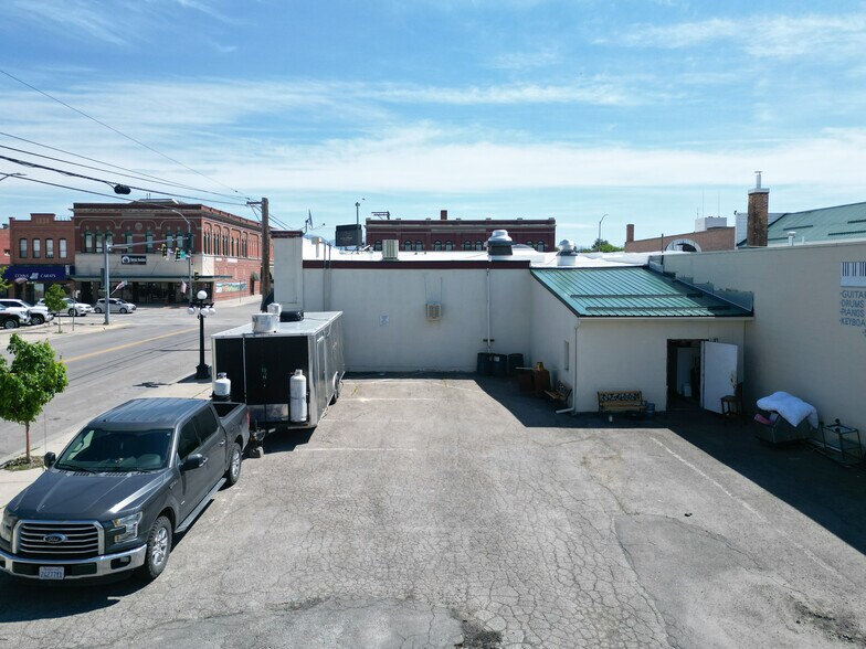 More Photos Of 302 S Main St, Kalispell Restaurant For Sale