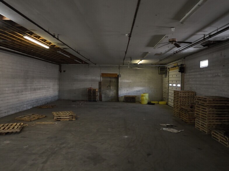 More Photos Of 9 Cornell St, Kingston Warehouse For Sale