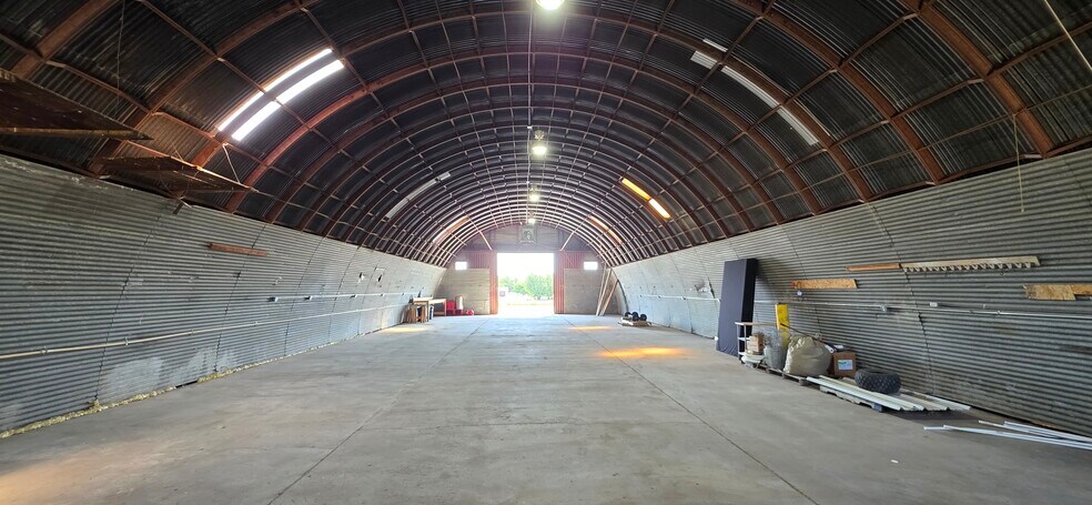 More Photos Of 350 N Stevens Ave, Elkhart Industrial For Lease