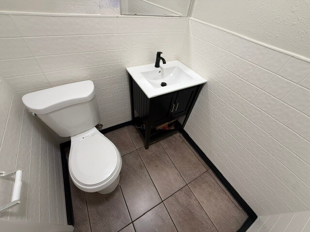 More Photos Of 3061 Waterloo Rd, Stockton General Retail For Lease