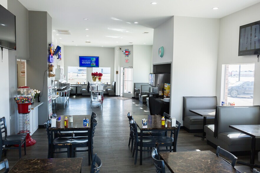 More Photos Of 1140 Kermit St, Plainview Restaurant For Sale