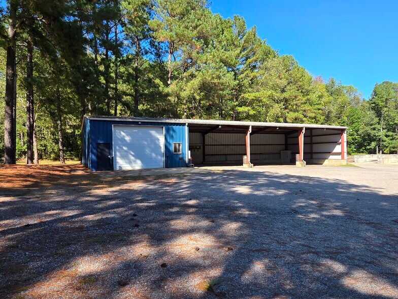 More Photos Of 16501 S Crater Rd, Petersburg Flex For Lease