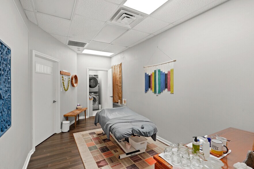 More Photos Of 1618 S Mason Rd, Katy Medical For Sale