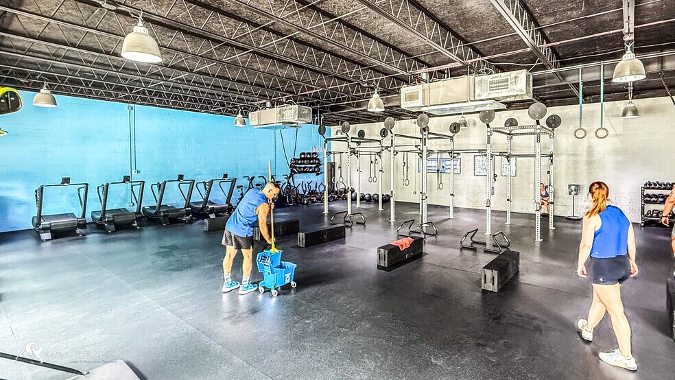 More Photos Of 1358 Glenwood Ave SE, Atlanta Freestanding For Sale