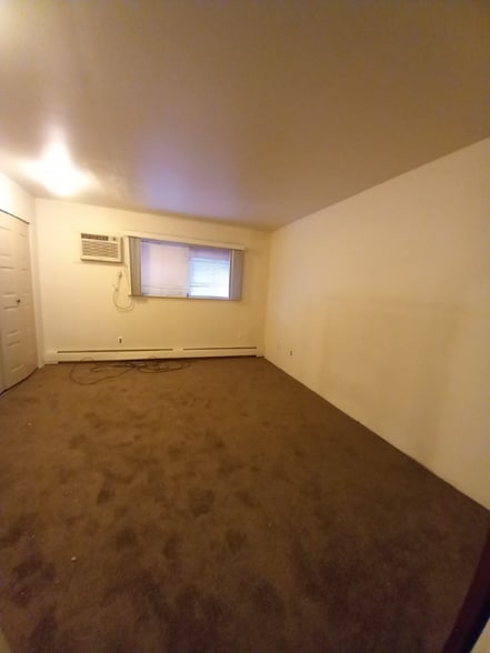 More Photos Of 4535 Cadieux Rd, Detroit Apartments For Sale