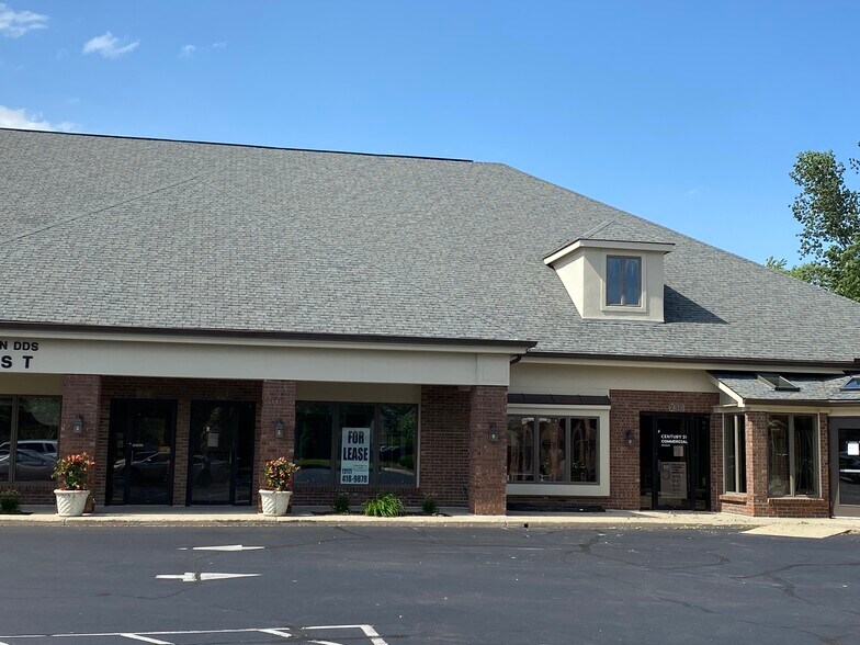 More Photos Of 254 E Carmel Dr, Carmel Office For Lease