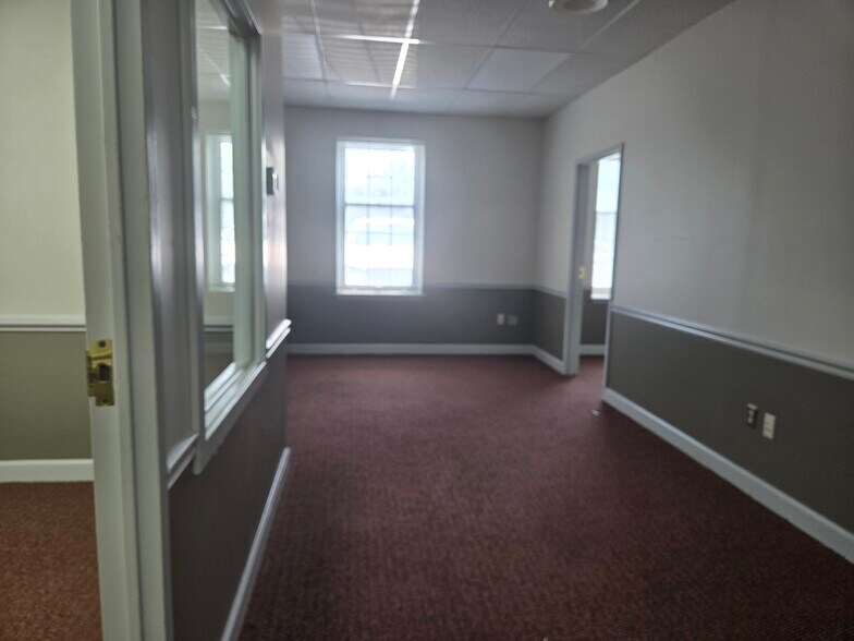 More Photos Of 10901 Indian Head Hwy, Fort Washington Office For Lease