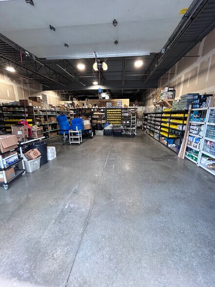 More Photos Of W228S6944 Enterprise Dr, Big Bend Warehouse For Sale