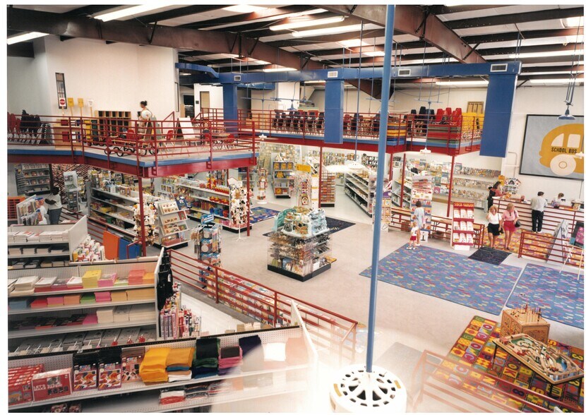 More Photos Of 3017 Edenborn Ave, Metairie Freestanding For Sale