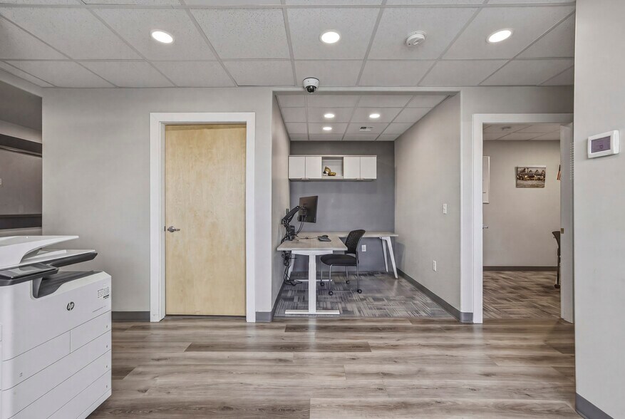 More Photos Of 2213 Henderson Loop, Richland Warehouse For Sale