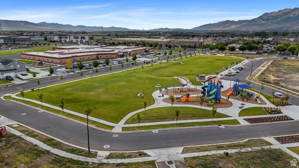 More Photos Of 737 S Harrison Dr, Springville Multifamily For Sale