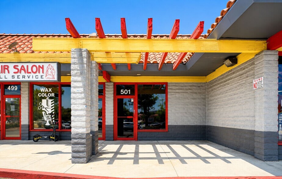 Primary Photo Of 497-503 N Ventu Park Rd, Newbury Park Unknown For Lease
