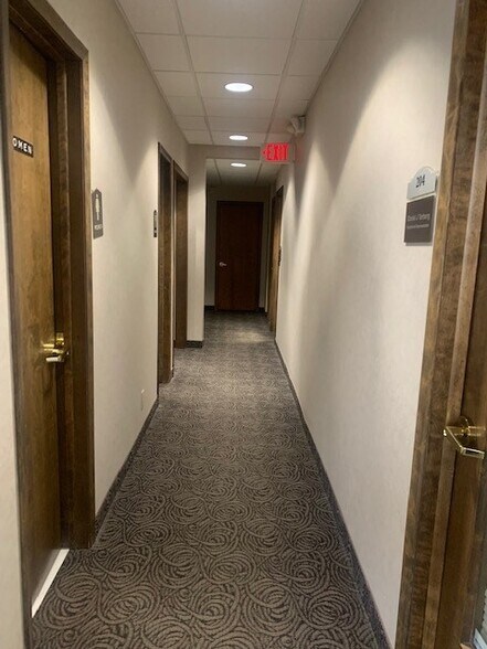 More Photos Of 1589-1601 Hwy 7, Hopkins Unknown For Lease