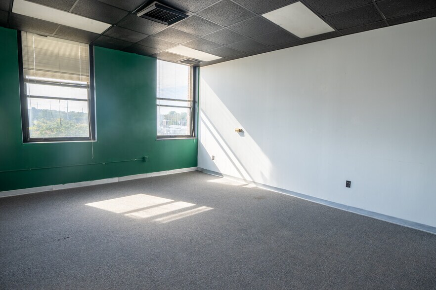 More Photos Of 5-17 Washington St, Norwalk Office For Sale