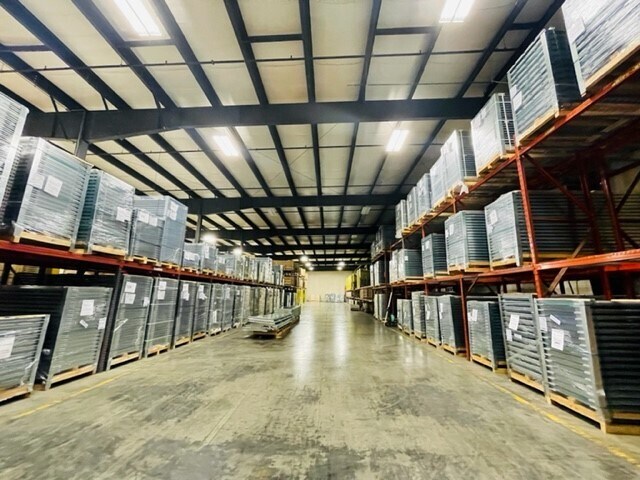 More Photos Of 41 Eisenhower Dr, Westbrook Distribution For Sale