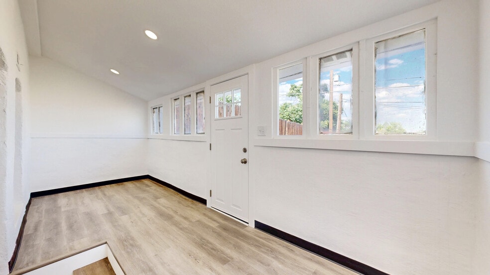 More Photos Of 4342 Delaware St, Denver Warehouse For Sale