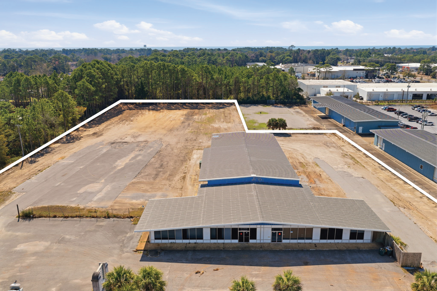 Primary Photo Of 702 Anchors St NW, Fort Walton Beach Warehouse For Lease