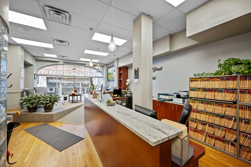 More Photos Of 338 N Charles St, Baltimore Storefront Retail Residential For Sale