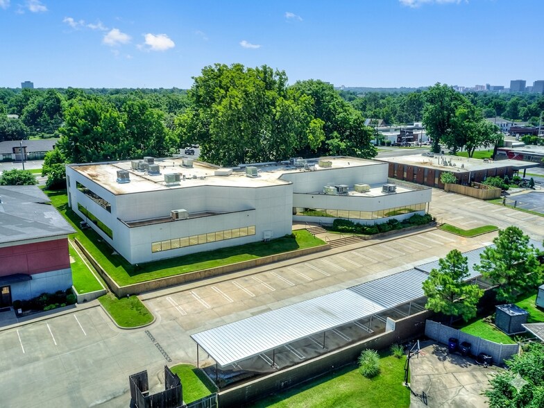 Primary Photo Of 4520 S Harvard Ave, Tulsa Medical For Sale