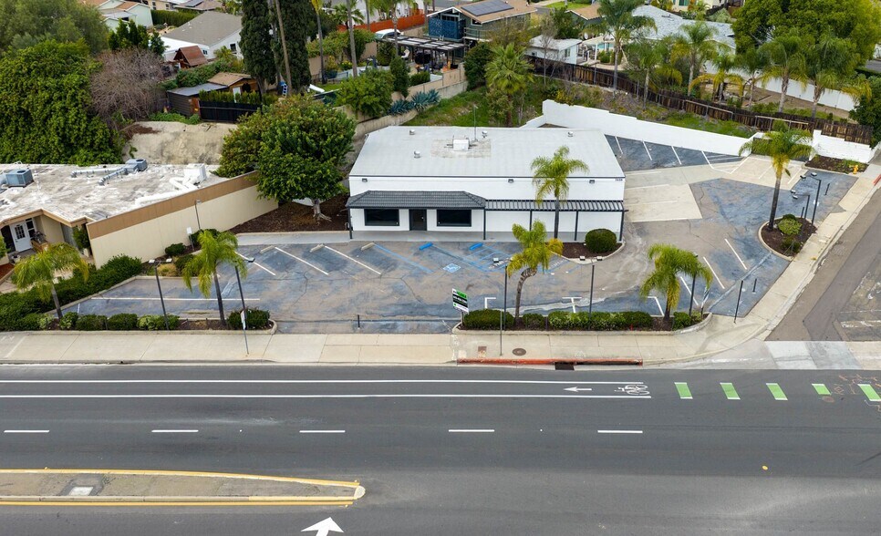 More Photos Of 7658 University Ave, La Mesa Auto Dealership For Lease