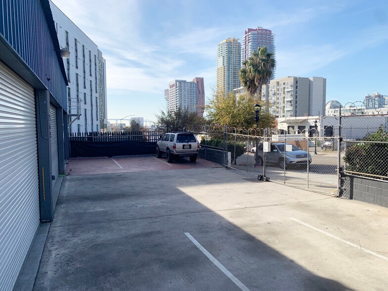 More Photos Of 765 17th St, San Diego Service For Sale