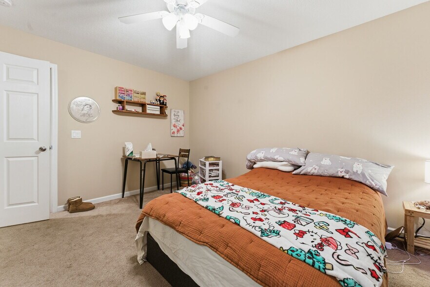 More Photos Of 520 Baird Cove Rd, Franklin Apartments For Sale