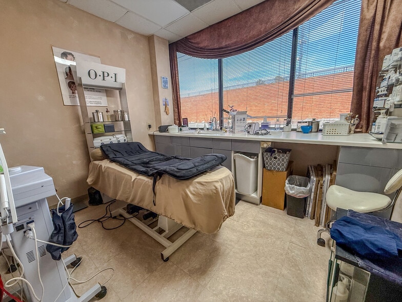 More Photos Of 22335 Exploration Dr, Lexington Park Office For Sale