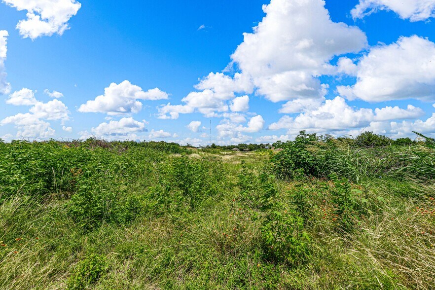 More Photos Of To Be Determined N 18th Street, Waco Land For Sale