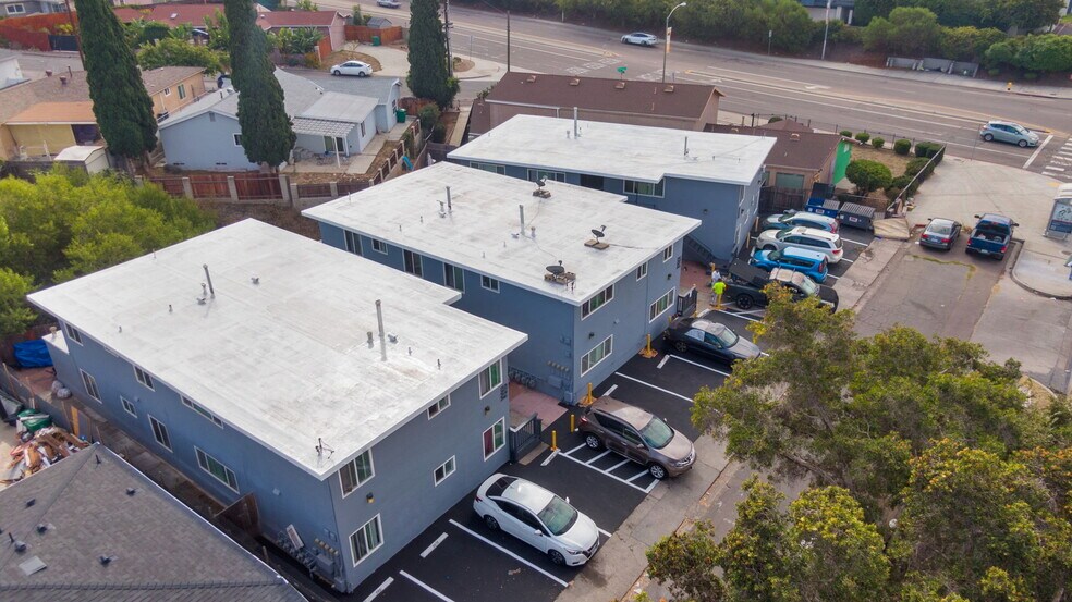 More Photos Of 2959-2981 54th St, San Diego Apartments For Sale