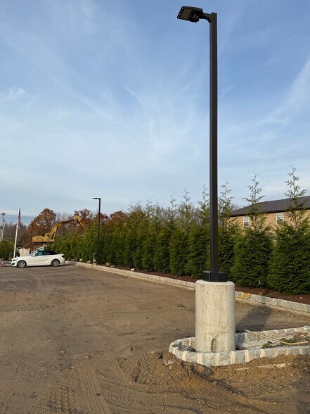 More Photos Of 7 Union Hill Rd, Manalapan Township Warehouse For Lease