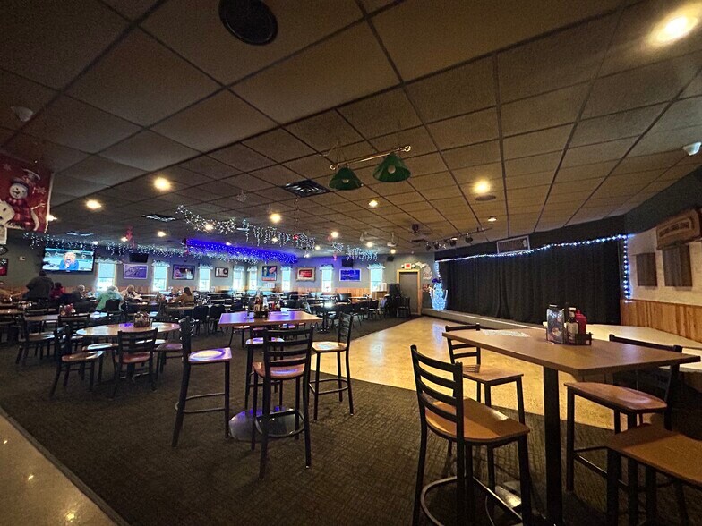 More Photos Of 3508 18th St, Wayland General Retail For Sale