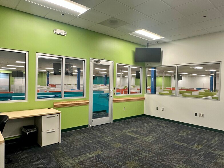 More Photos Of 309 Huffman Mill Rd, Burlington Storefront Retail Office For Lease