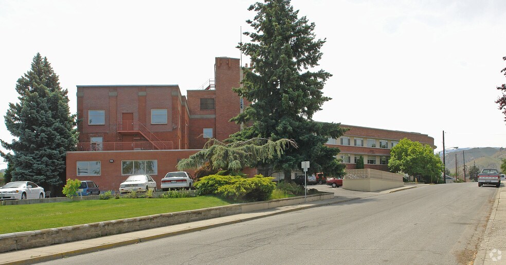 Primary Photo Of 300 S Okanogan Ave, Wenatchee Office For Lease