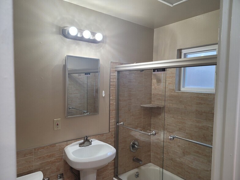 More Photos Of 132 Locksley Ave, San Francisco Multifamily For Sale