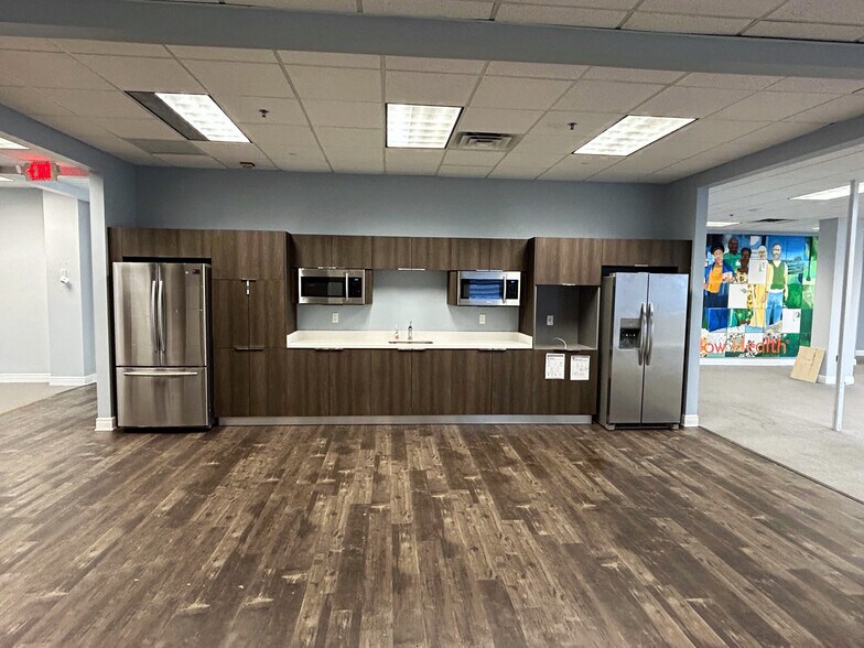 More Photos Of 201 SE 2nd Ave, Gainesville Office Residential For Lease