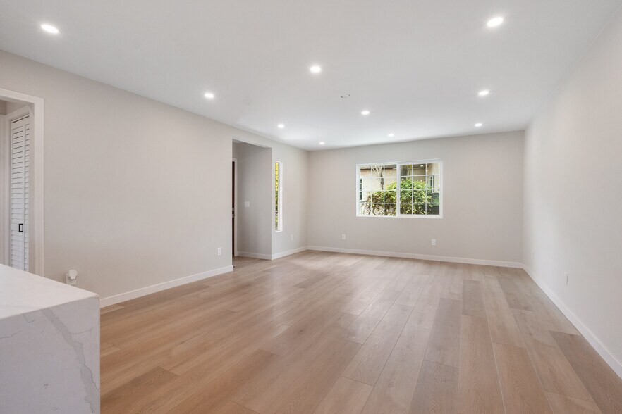 More Photos Of 6665 Amherst St, San Diego Apartments For Sale