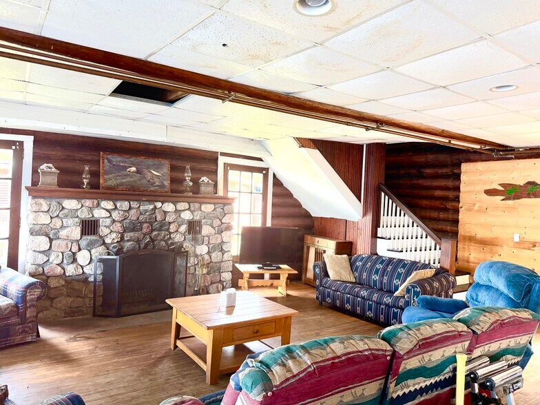 More Photos Of 3980 Lakeshore Dr, Rhinelander Lodge Meeting Hall For Sale