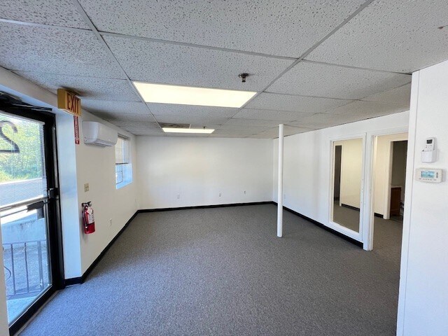 More Photos Of 48 Laurier St, Haverhill Manufacturing For Lease