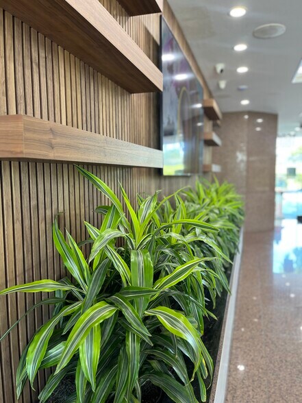 More Photos Of 1800 S Australian Ave, West Palm Beach Office For Lease