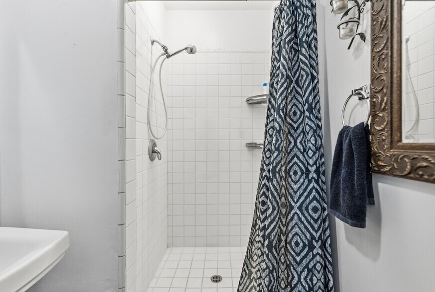 More Photos Of 14916-14920 Chadron Ave, Gardena Apartments For Sale