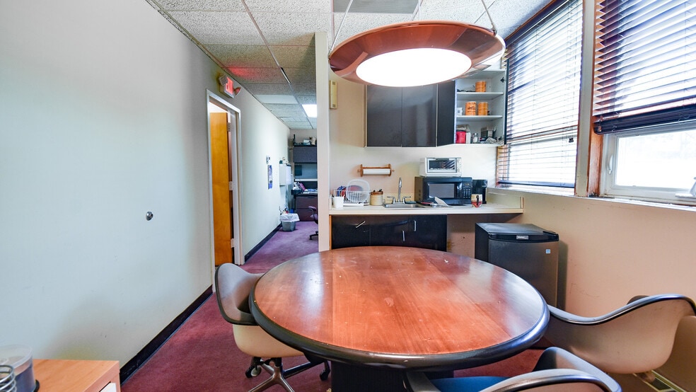 More Photos Of 5632 Annapolis Rd, Bladensburg Medical For Sale