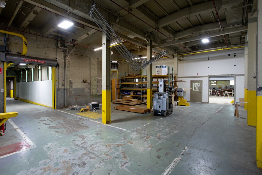 More Photos Of 125 Pecks Rd, Pittsfield Warehouse For Sale