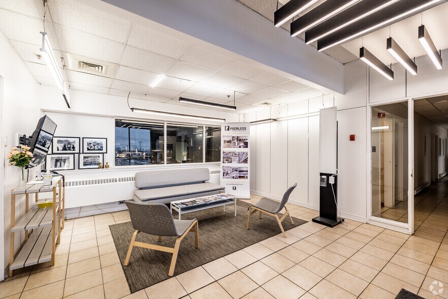 More Photos Of 9145 Rue Boivin, Montréal Light Manufacturing For Lease