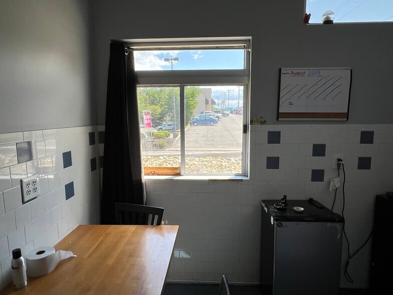 More Photos Of 5536 Steubenville Pike, McKees Rocks Restaurant For Lease